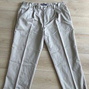 IZOD Men's American Chino Double Pleated Classic Fit Pant